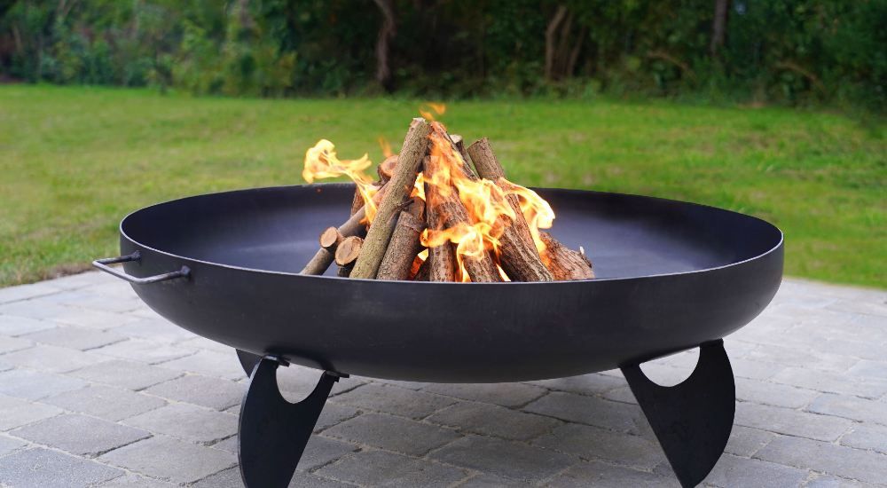 Outdoor Fire Pit (Type: Steel) Outdoor Fire Pit (Type: Steel)